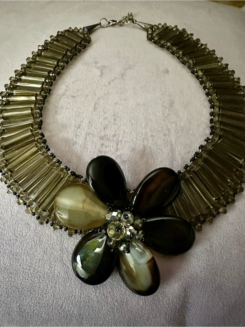 Vintage Artisan Crafted Collar Necklace.